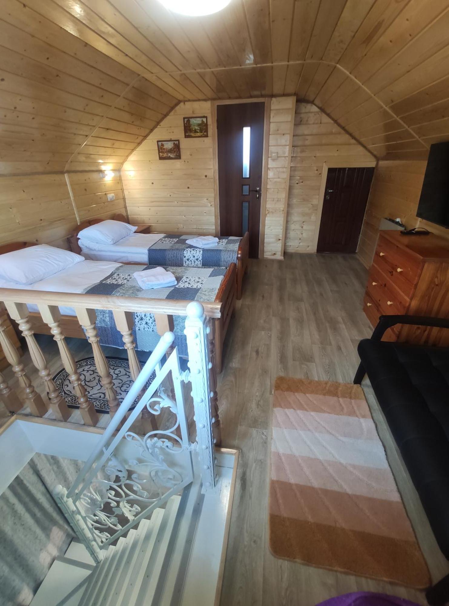 "У Пасічника" Котедж Для Сім'Ї Yaremche Exterior foto